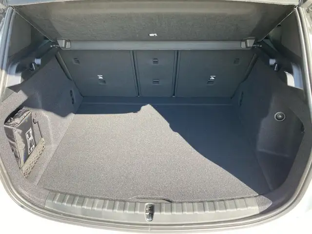 BMW 2 Series view 12