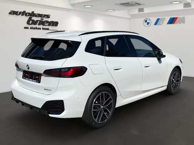 BMW 2 Series view 3