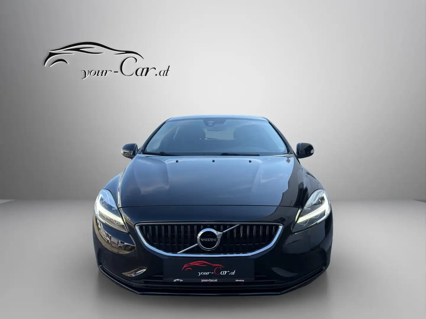 Volvo V40 D2 Kinetic *1. Besitz, LED, NAVI, NBA* Schwarz - 2