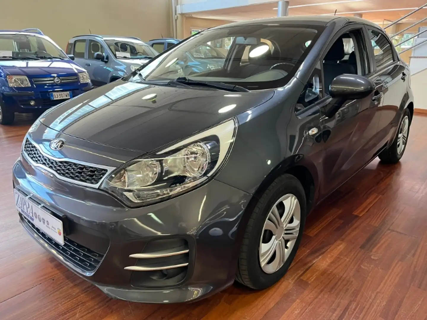 Kia Rio 1.1 CRDi 5p. Active Gris - 1