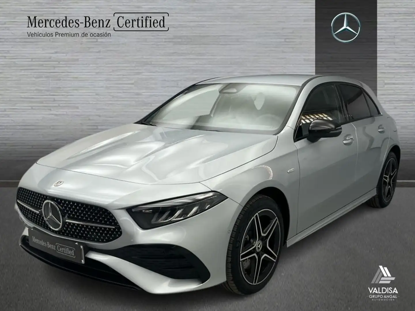 Mercedes-Benz A 250 e Compacto con tecnología híbrida EQ - 1