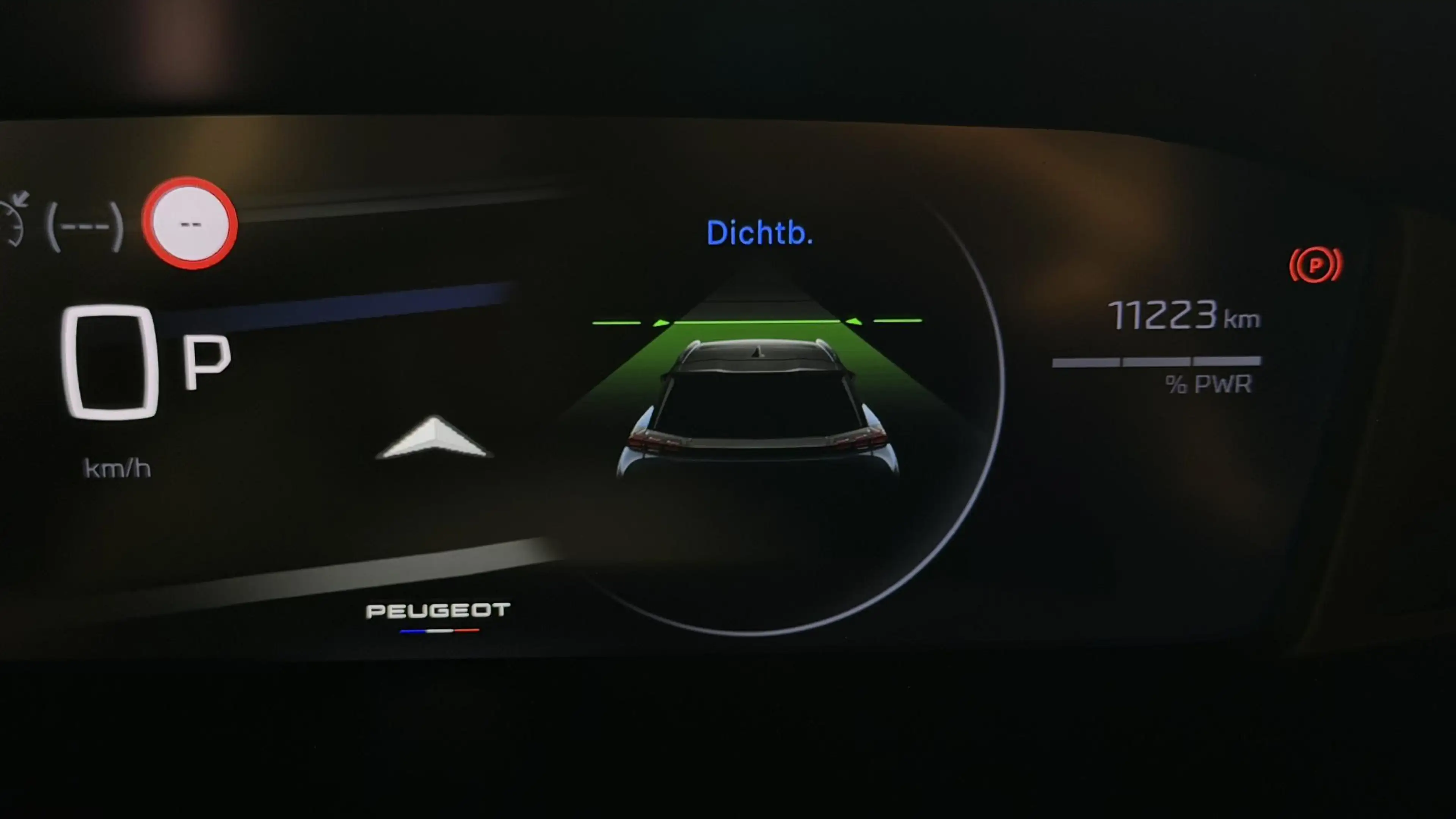 Peugeot e-2008 EV Allure 54 kWh l Navi l Parkeersensoren l Apple — photo 9