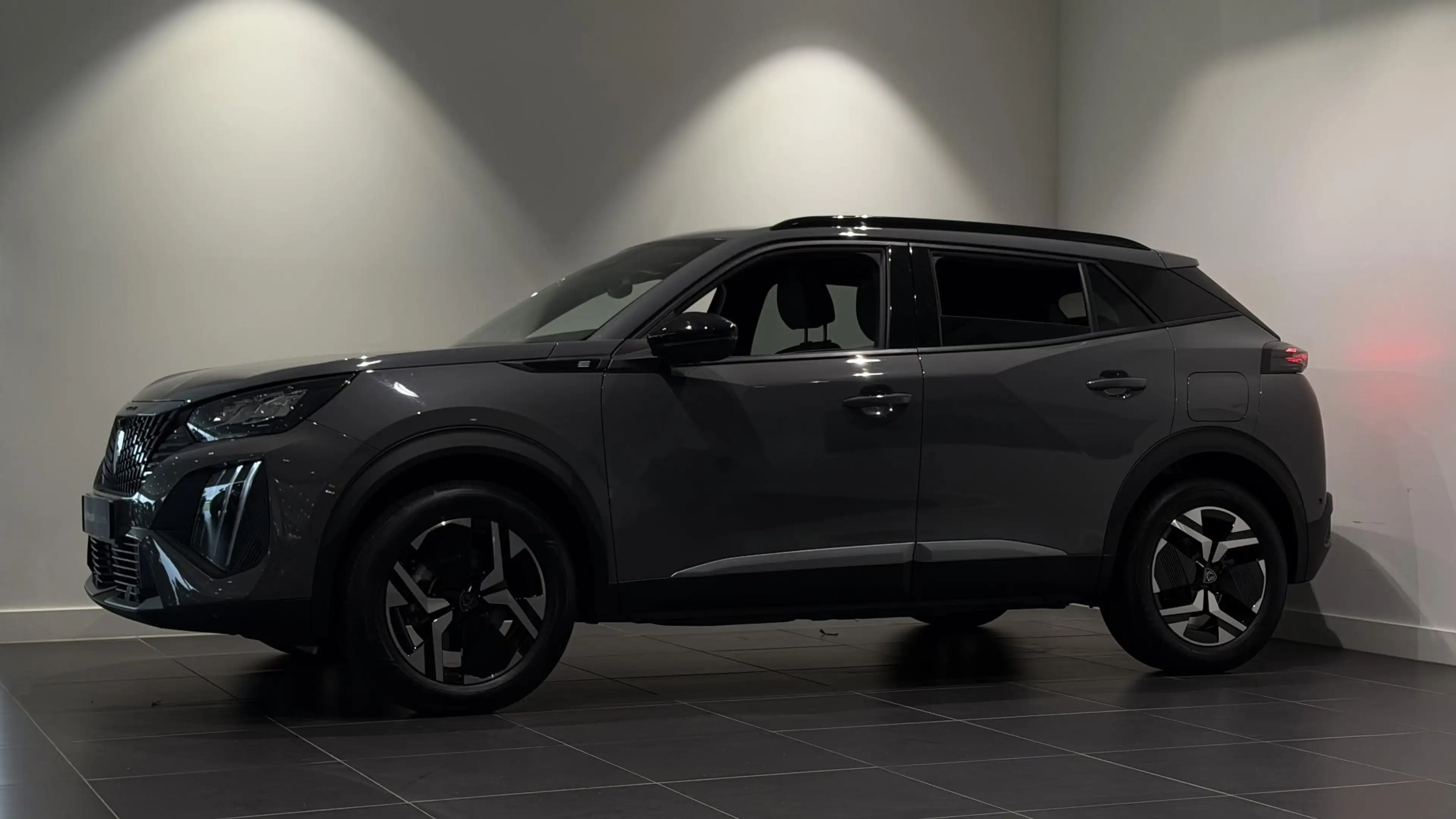 Peugeot e-2008 EV Allure 54 kWh l Navi l Parkeersensoren l Apple — photo 5