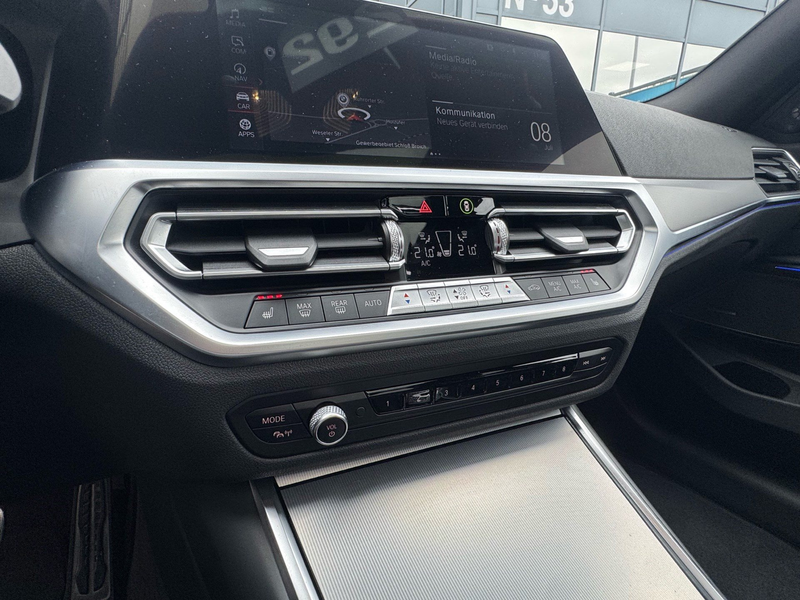 BMW 340 M340d xDrive Tou PANO H&K StHzg LASER DA-Pro AHK — photo 11