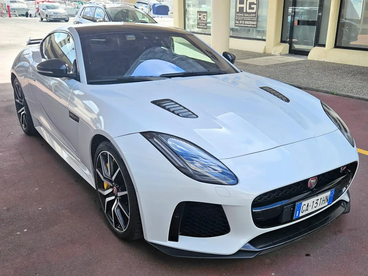 Jaguar F-Type F-Type Coupe 5.0 V8 s/c SVR awd 575cv auto my19 Bianco - 1