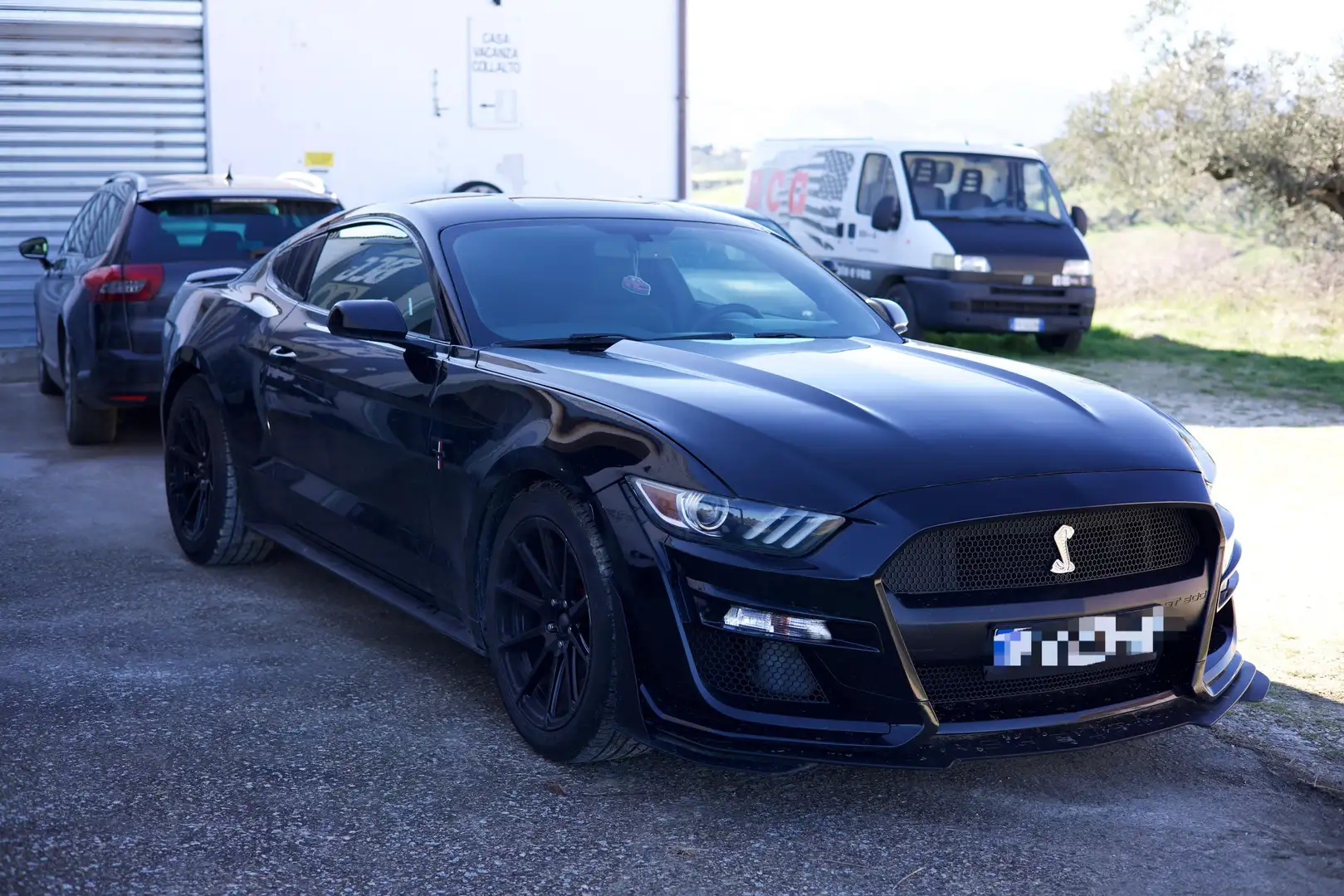 Ford Mustang 3.7 Schwarz - 2