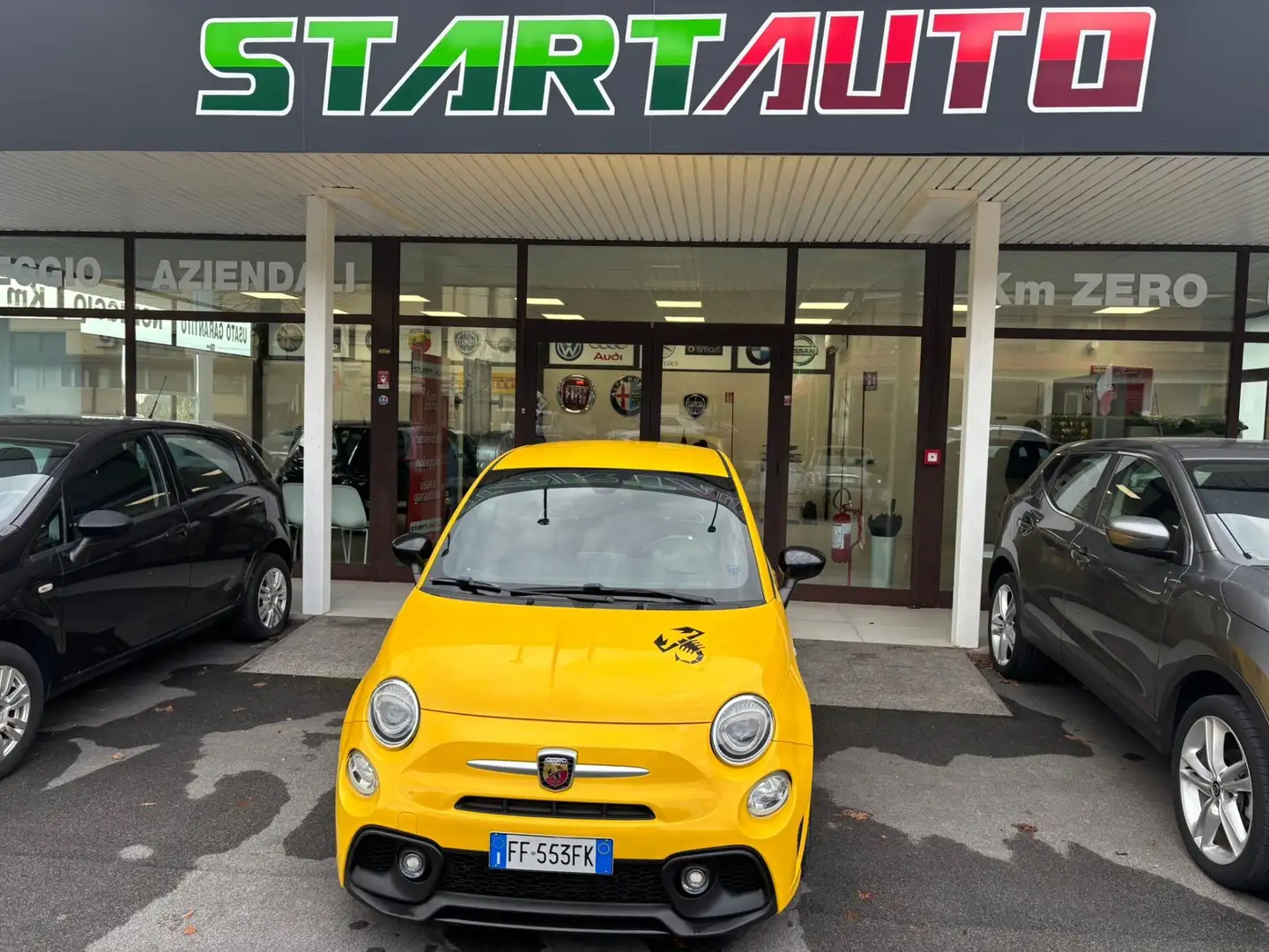 Abarth 595 1.4 Turbo T-Jet 145 CV Giallo - 1