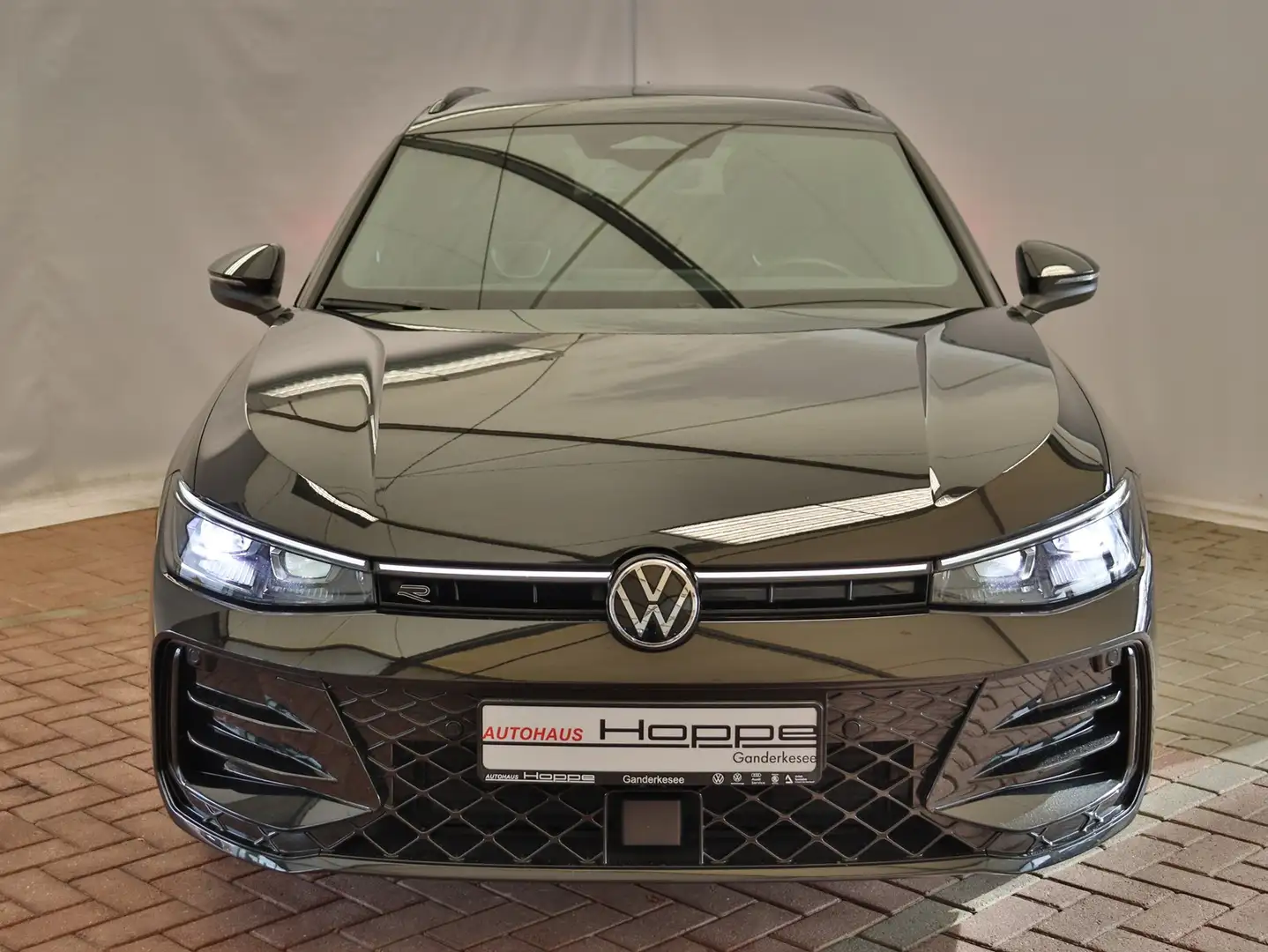 Volkswagen Passat Variant R-Line 2.0 TDI DSG+AHK+HEAD-UP+MATRIX+NAVI Schwarz - 2