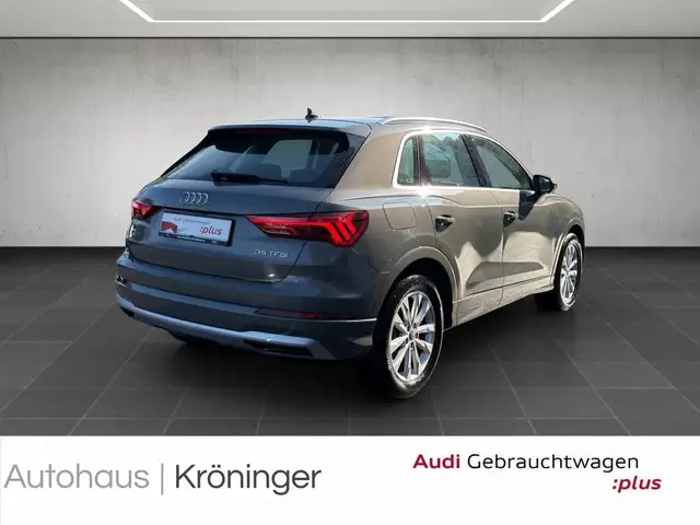 Audi Q3 view 2