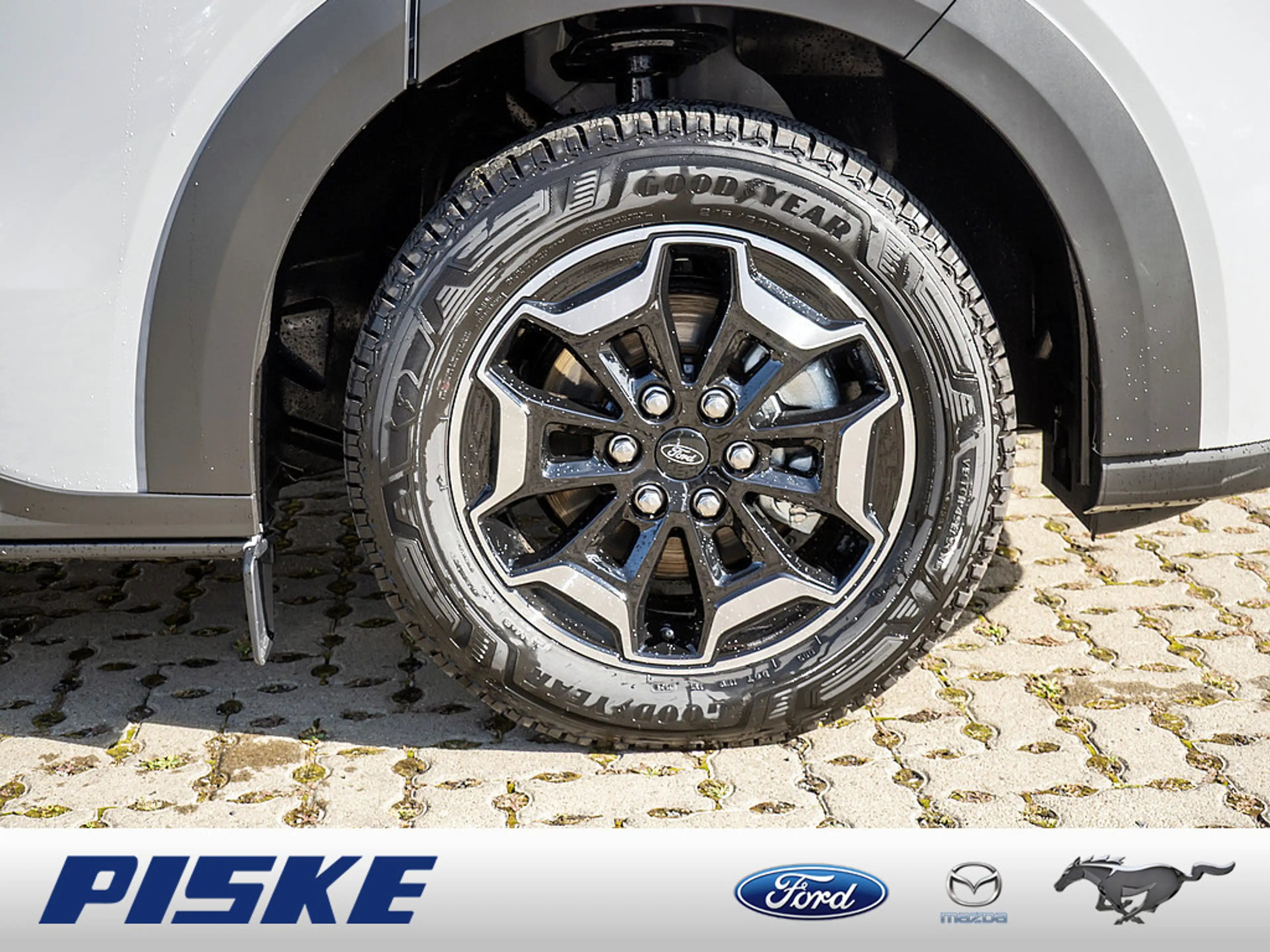 Ford Tourneo Custom ACTIVE PHEV 340L1 SHZ NAVI AHK — photo 6