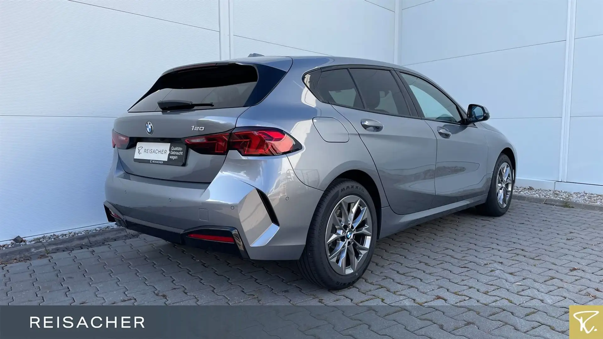 BMW 120 Aut. LCPlus,adLED,RFK,Keyless,DrivingAss. Grau - 2