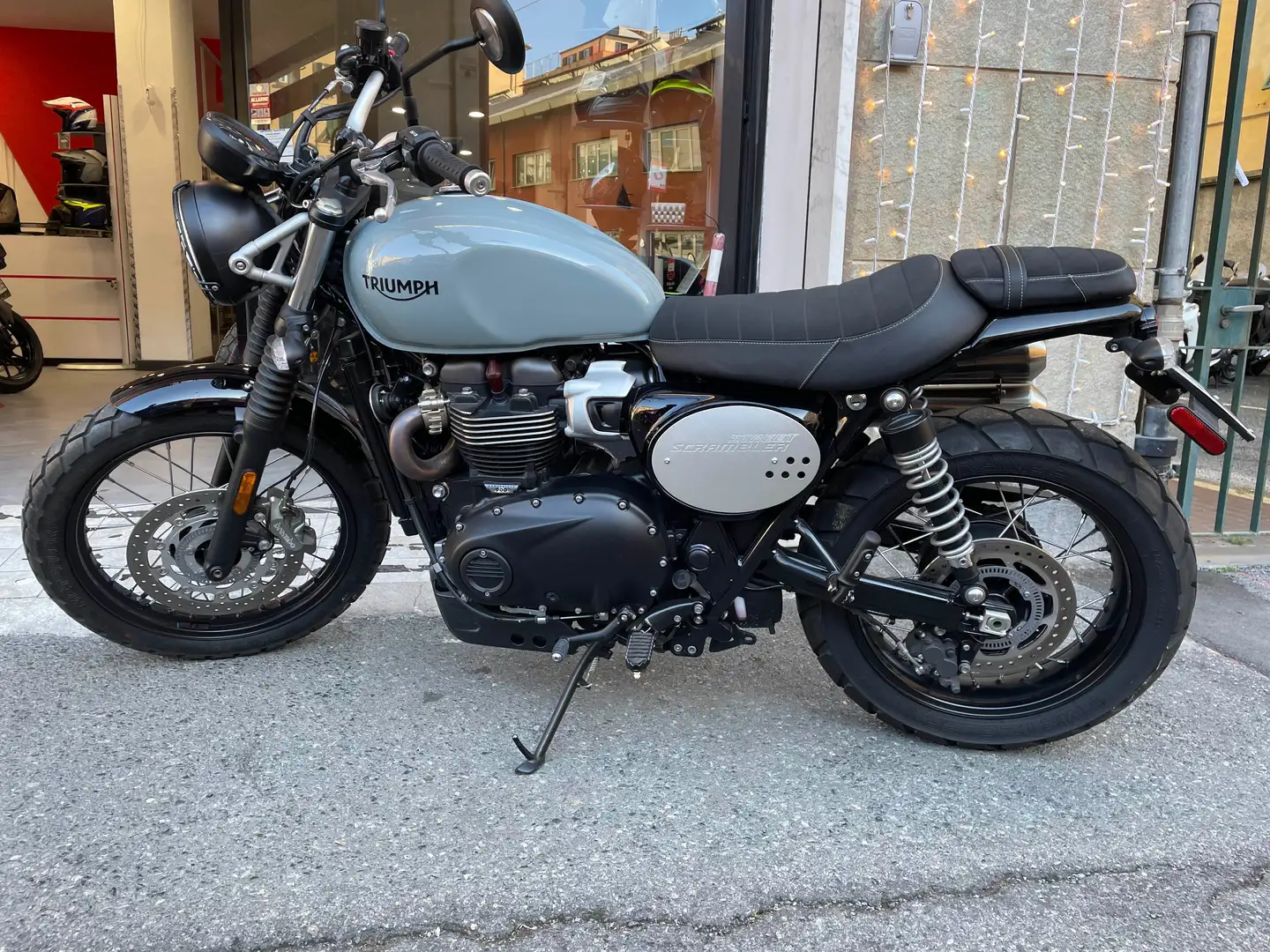 Triumph Scrambler 900 Grigio - 1