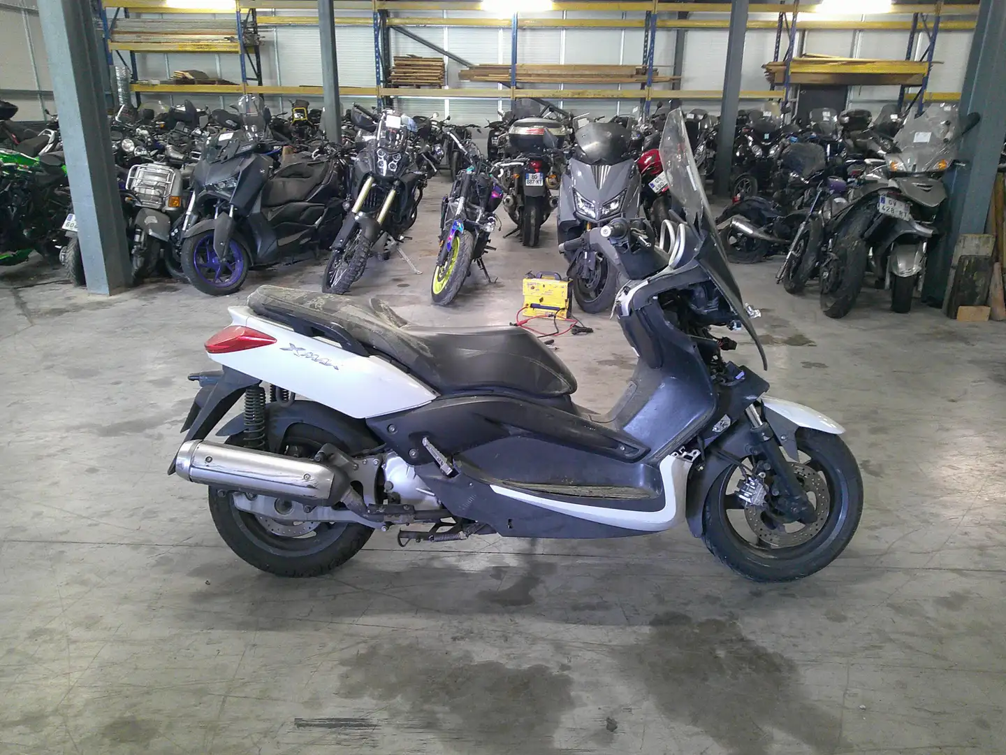 Yamaha X-Max 125 - 1