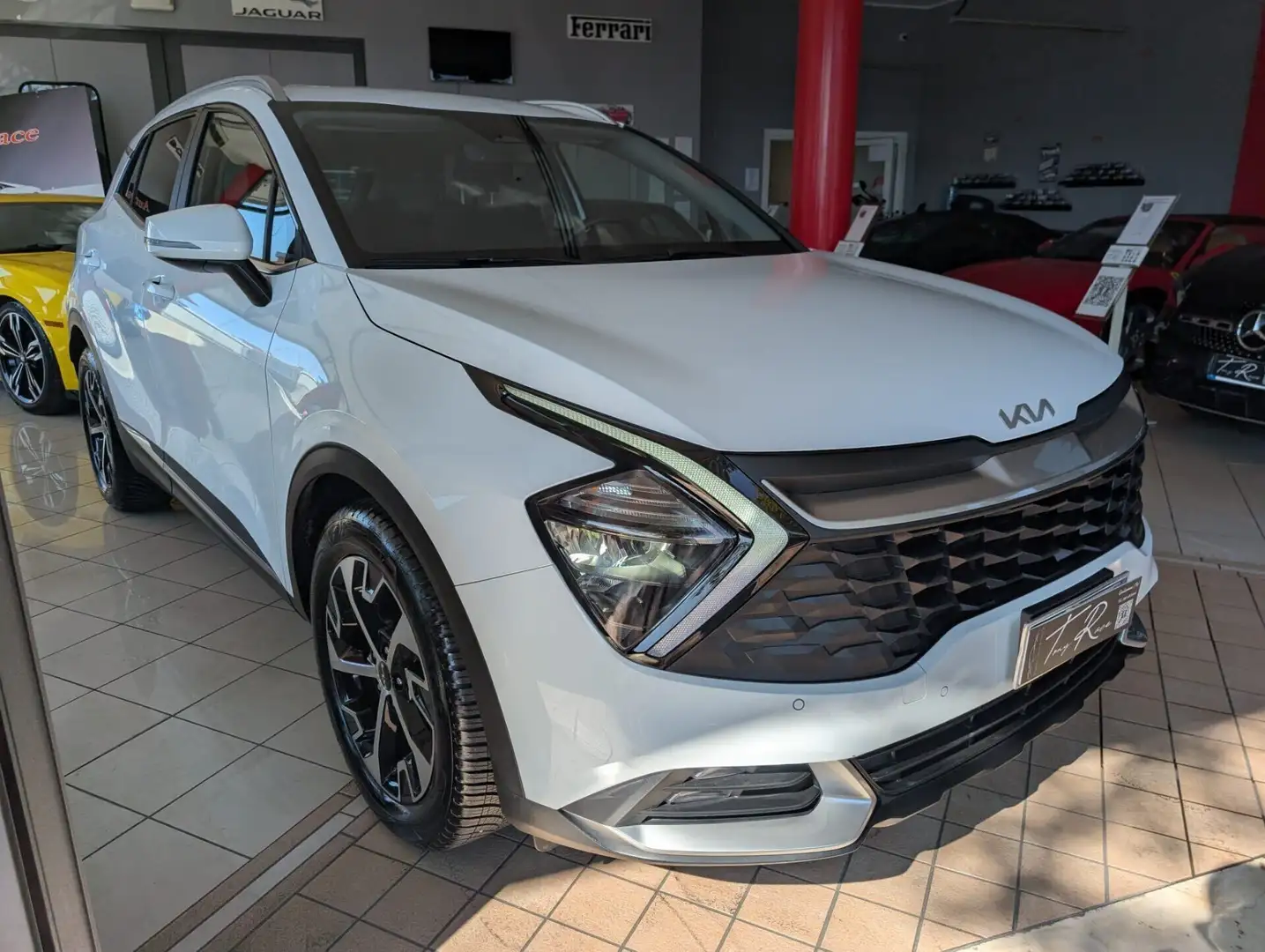Kia Sportage Sportage V 2022 1.6 crdi mhev Style mt Bianco - 1