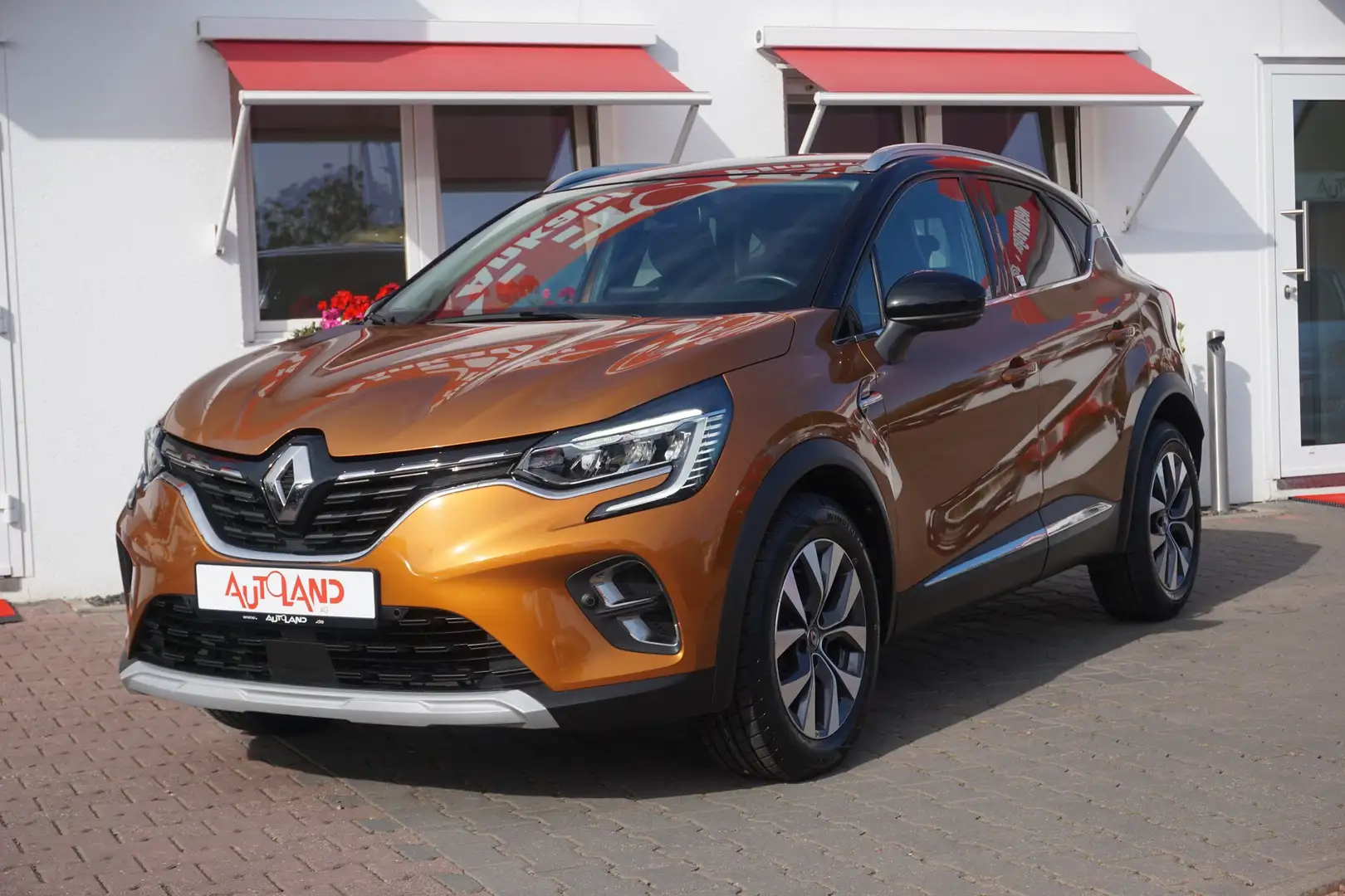 Renault Captur II 1.3 TCE Intens DAB Kamera Navi LED Orange - 2