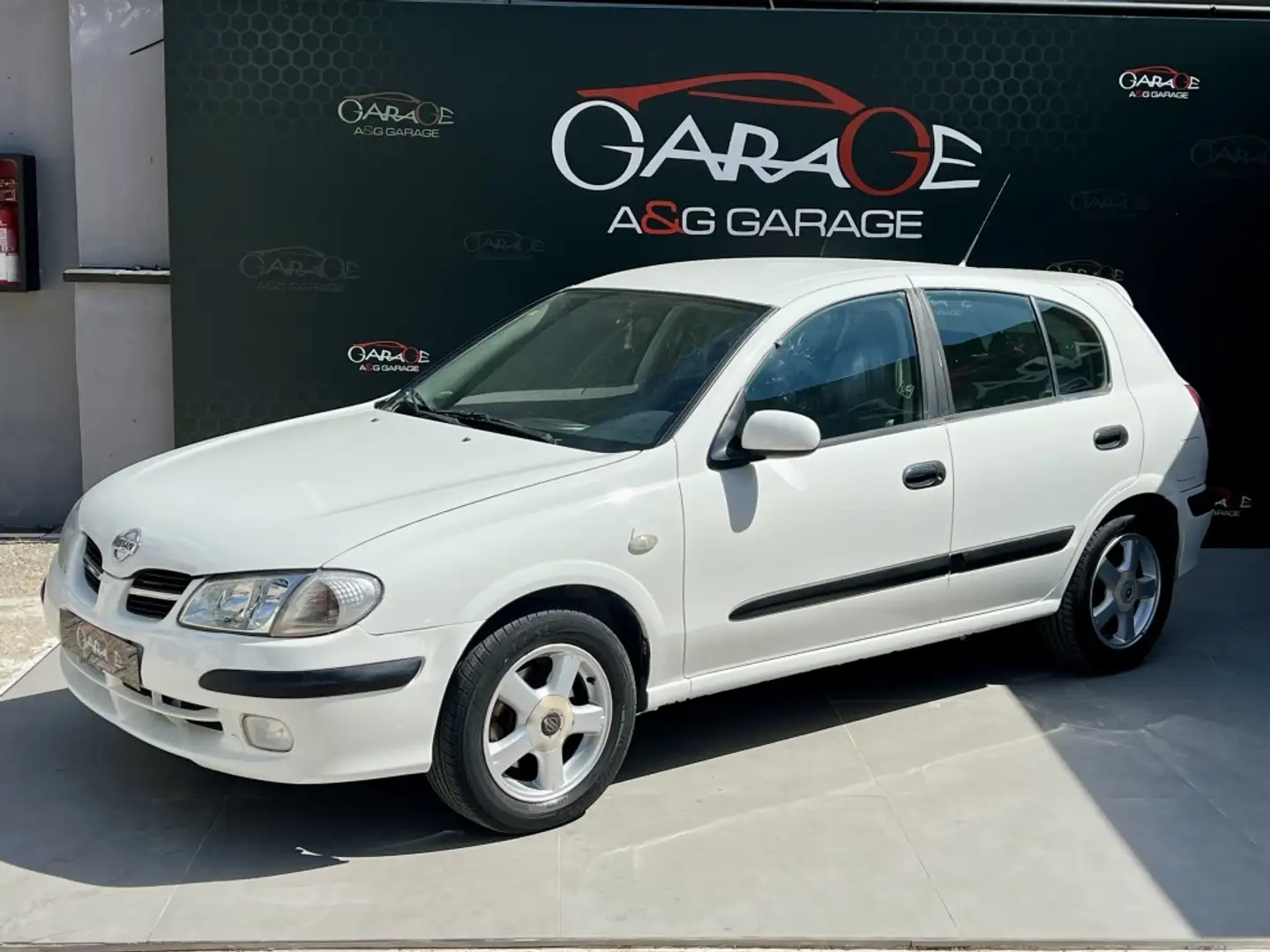 Nissan Almera 1.8 Comfort Blanco - 2