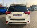 Mitsubishi Outlander 2.4 PHEV Plug-in Hybrid PHEV Top 4WD (EU Weiß - thumbnail 3