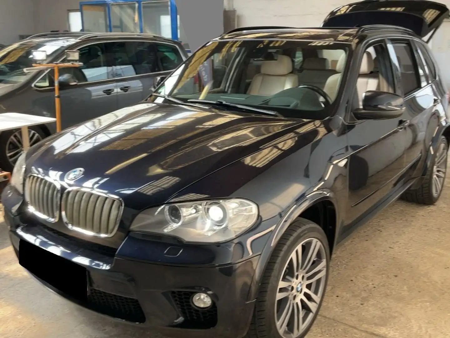 BMW X5 xDrive40d M-Paket *Top Ausstattung* Schwarz - 1
