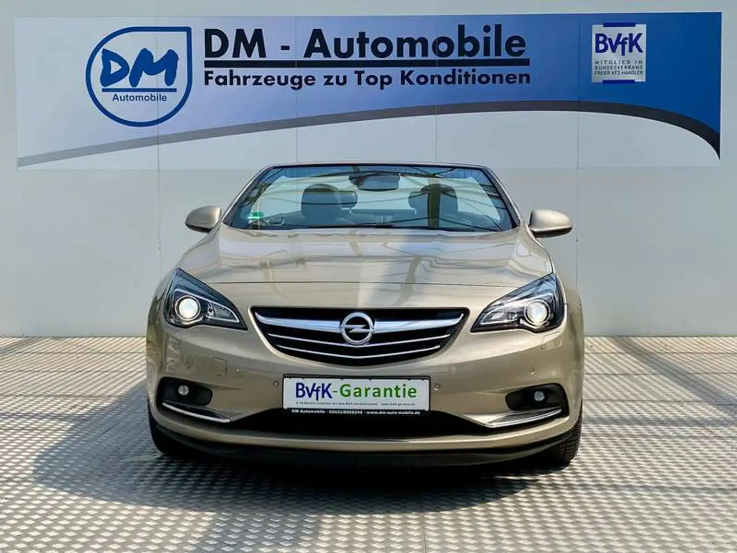 Opel Cascada 1.6 Turbo Innovation Automatik Xenon PDC SHZ Beige - 2