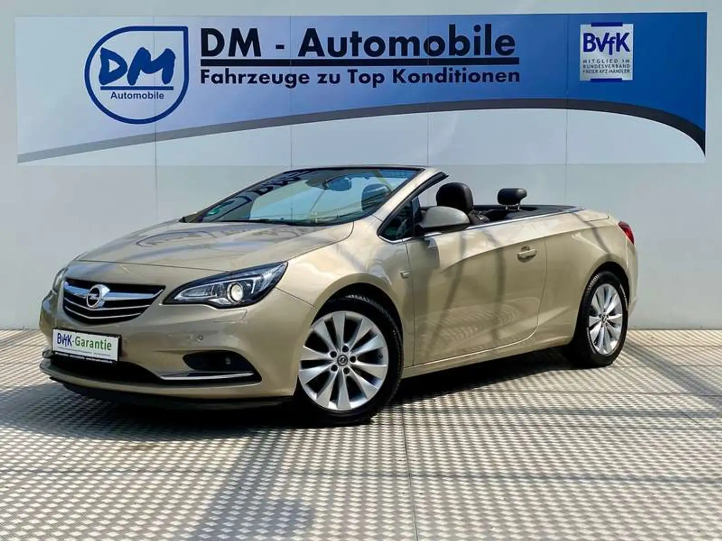 Opel Cascada 1.6 Turbo Innovation Automatik Xenon PDC SHZ Beige - 1