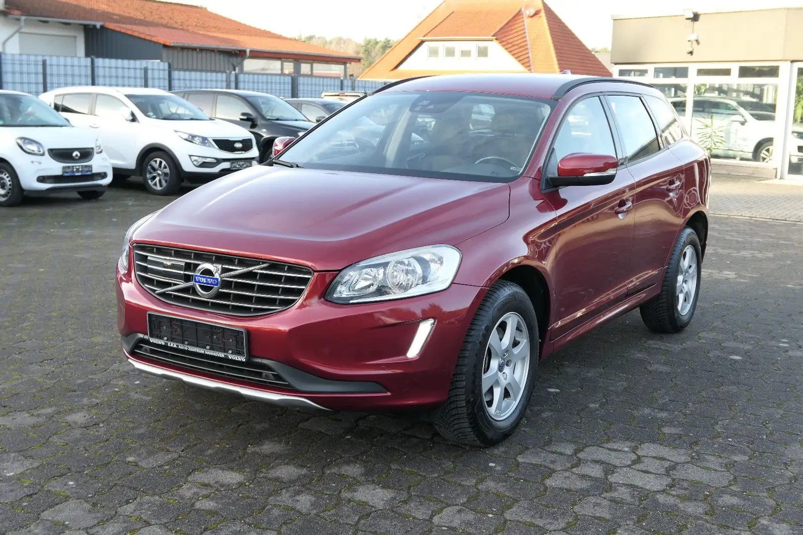 Volvo XC60 D3 Kinetic/1-Hand/ACC/AHK/R-Cam/E5 Rot - 1