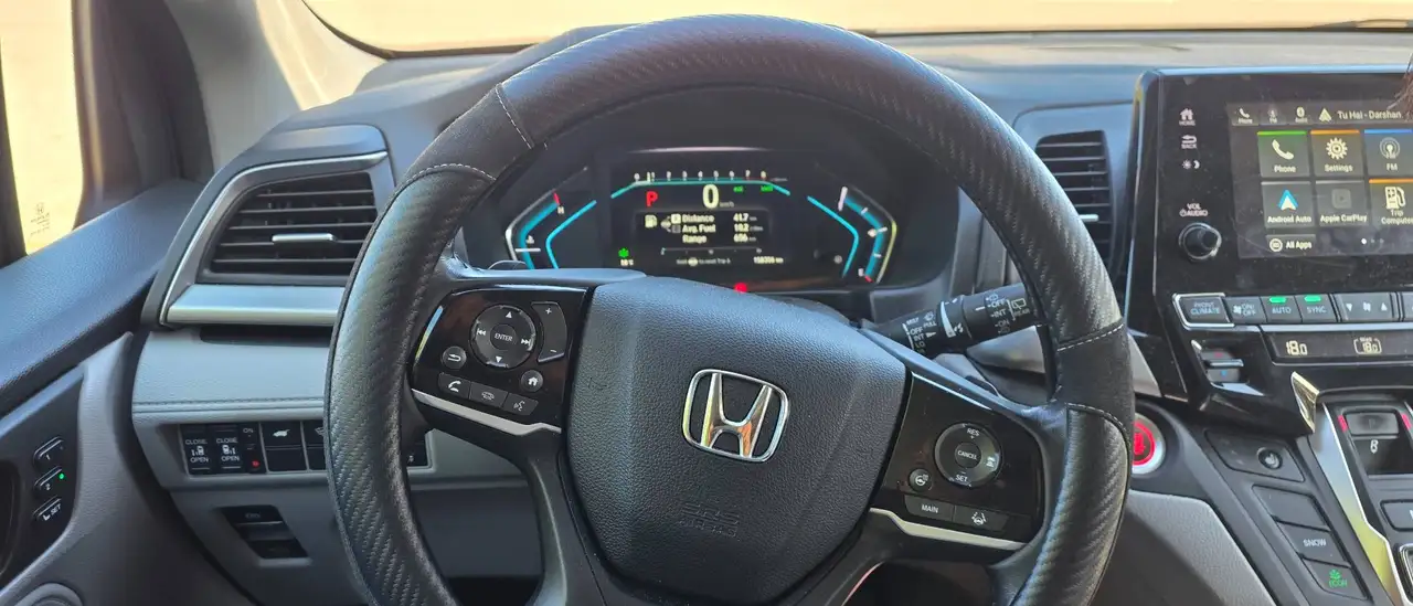 Honda Odyssey снимка Honda Odyssey