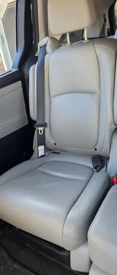 Honda Odyssey снимка Honda Odyssey