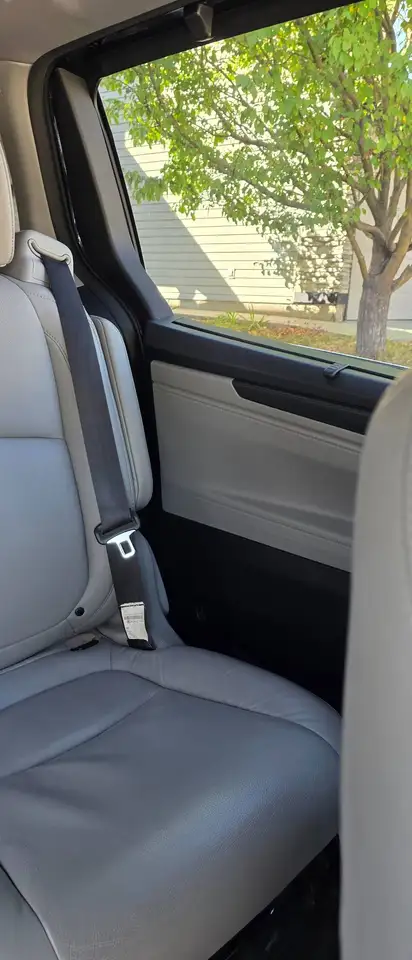 Honda Odyssey снимка Honda Odyssey