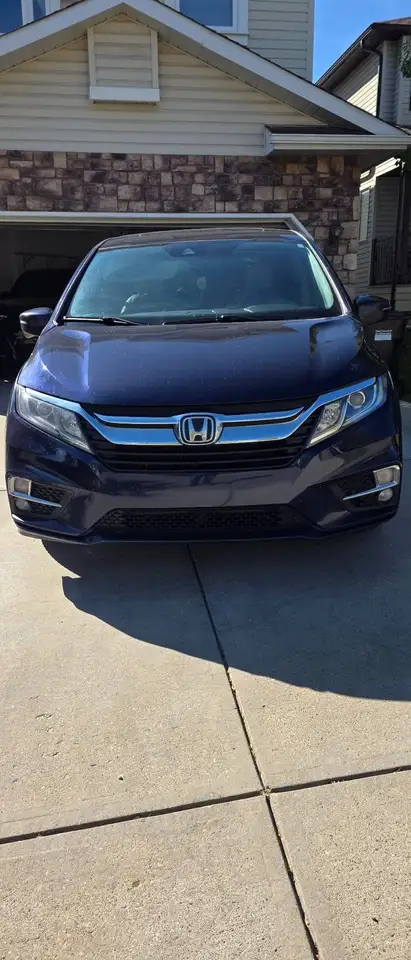 Honda Odyssey снимка Honda Odyssey
