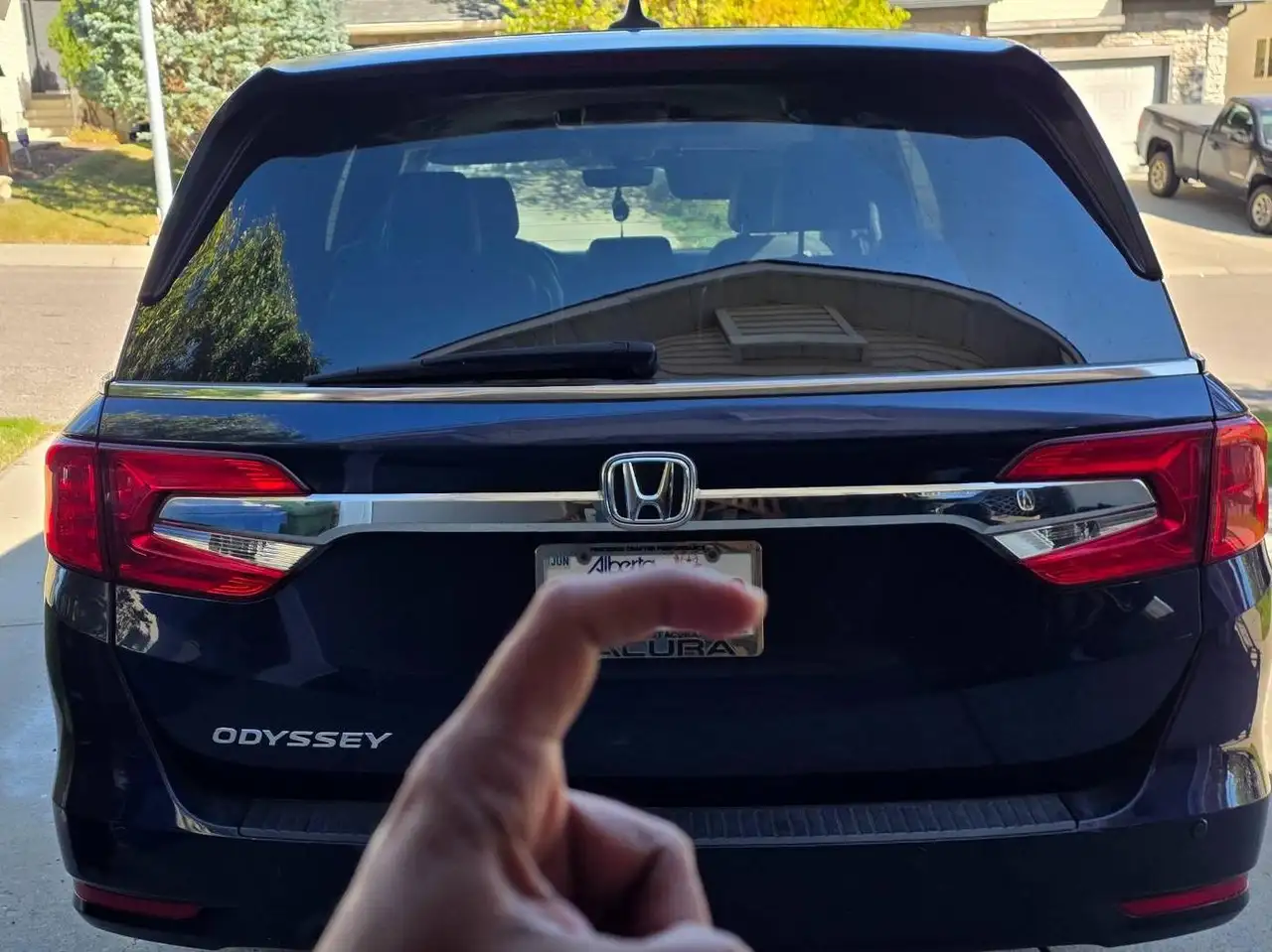 Honda Odyssey снимка Honda Odyssey