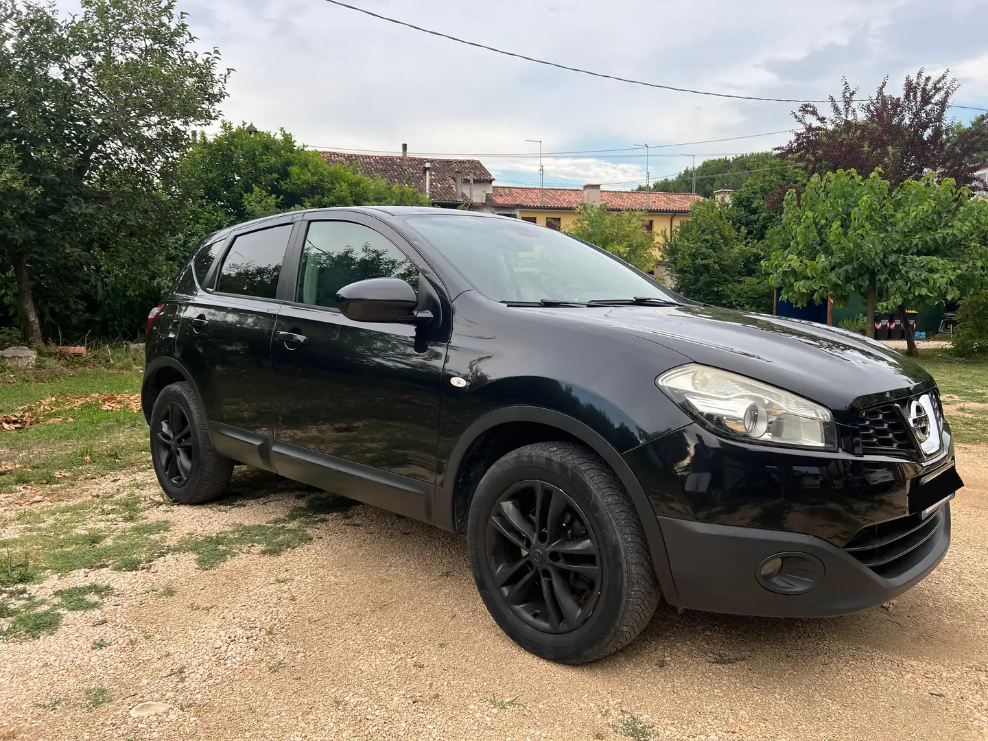 Nissan Qashqai 2.0 dCi 4 x DPF tekna - 2