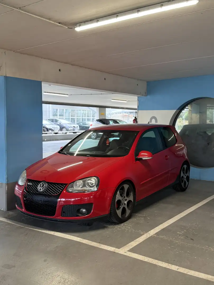 Volkswagen Golf GTI 2.0 T 16S FSI 200 - 2