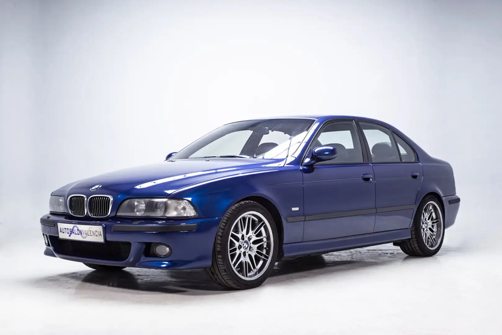 BMW M5 Modrá - 1