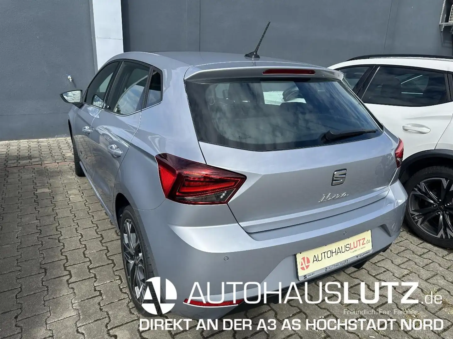 SEAT Ibiza Xcellence 1.0 TSI 81 kW (110 PS) 6-Gang Argintiu - 2