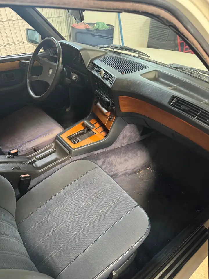 BMW 725i e23, foto 7