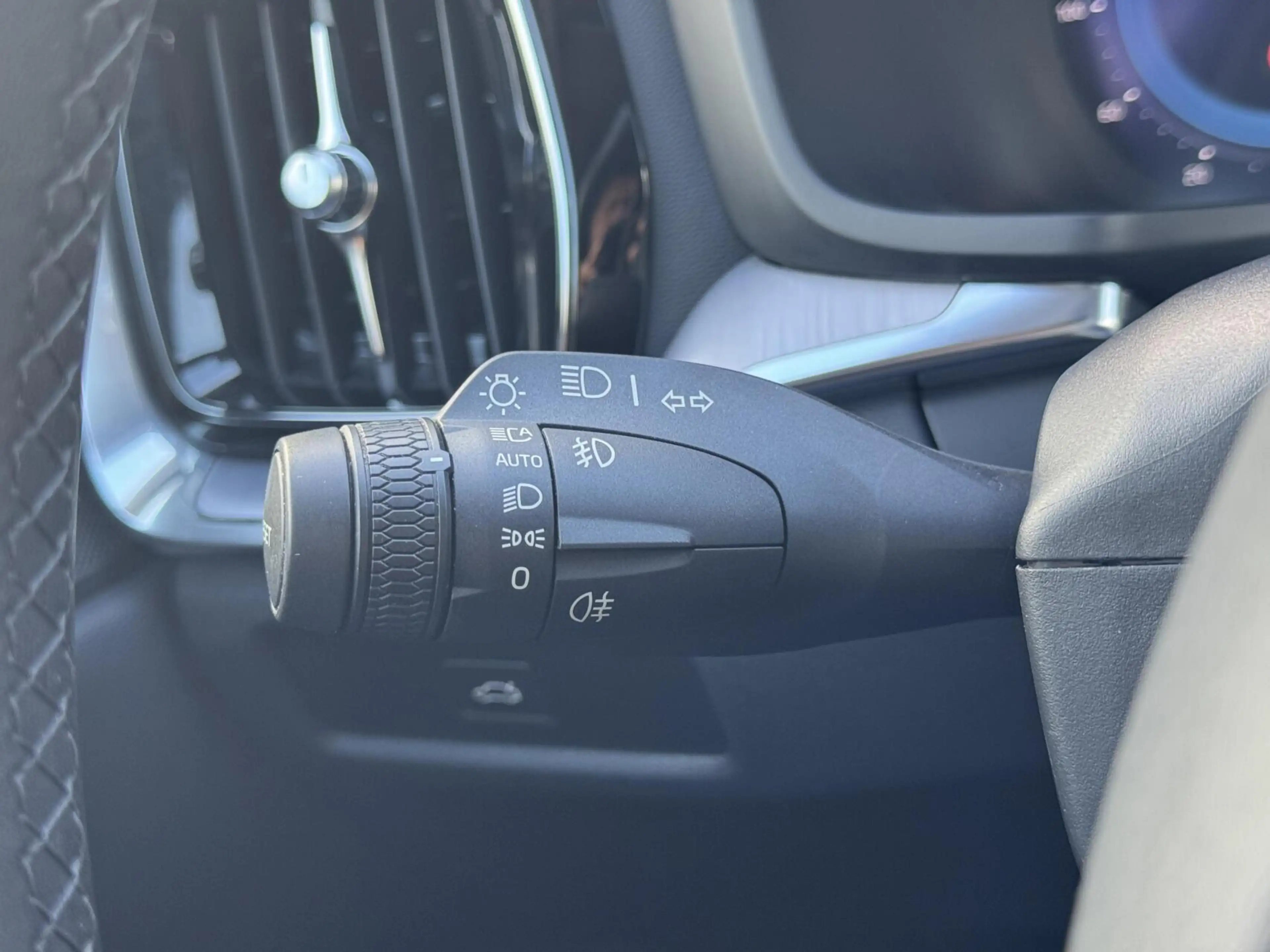 Volvo V60 2.0 B3 Core|Navi|NL-Auto|Adaptive Cruise|LED — photo 33
