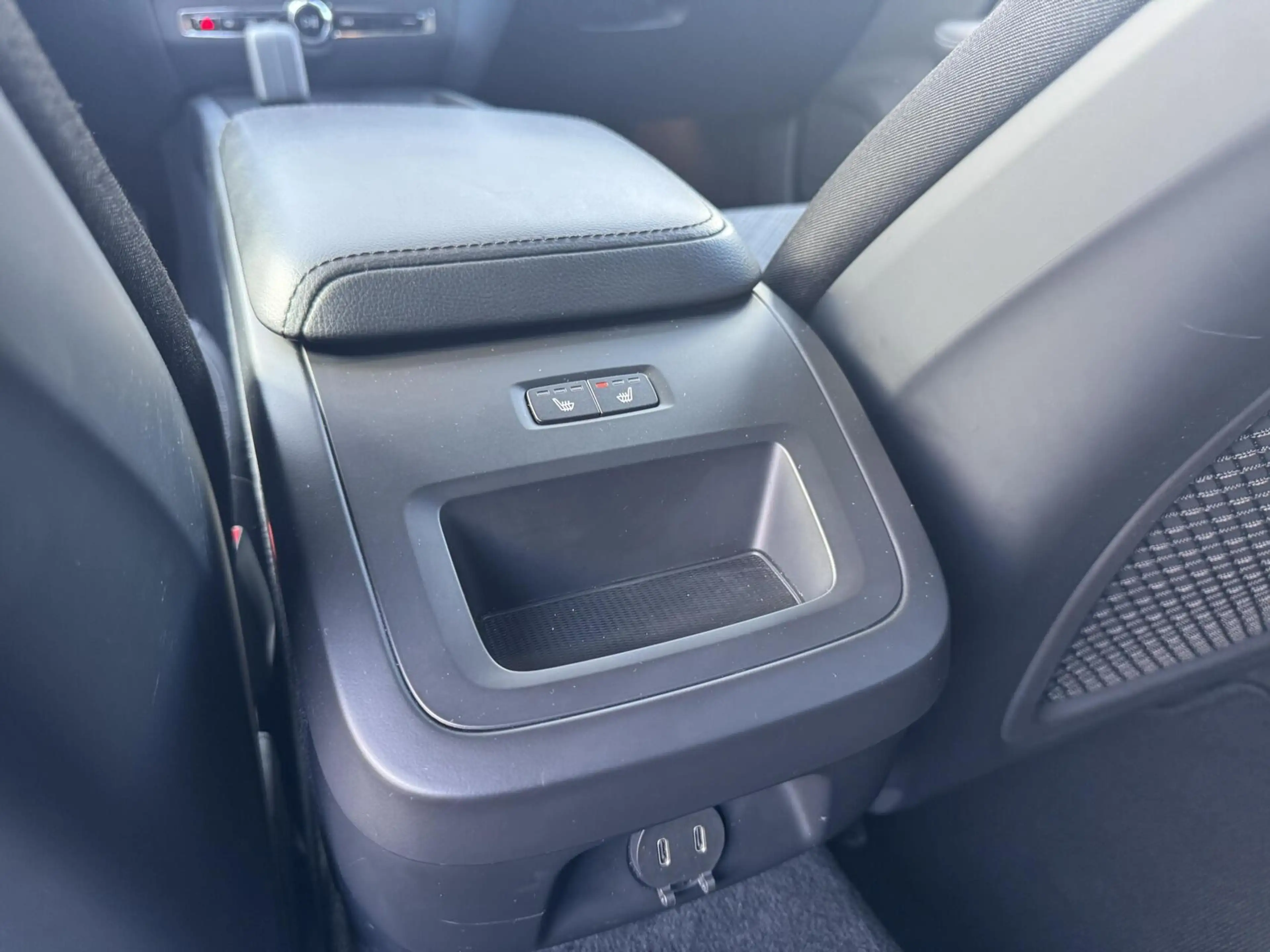 Volvo V60 2.0 B3 Core|Navi|NL-Auto|Adaptive Cruise|LED — photo 29