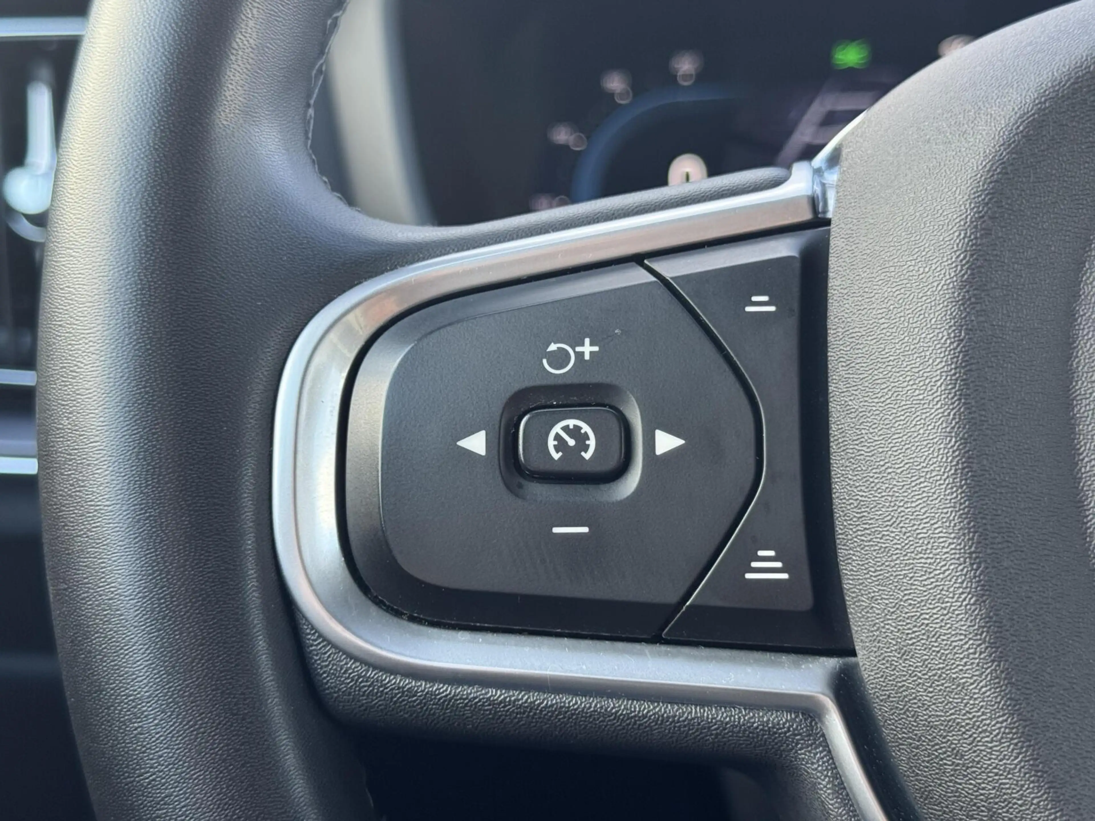 Volvo V60 2.0 B3 Core|Navi|NL-Auto|Adaptive Cruise|LED — photo 21