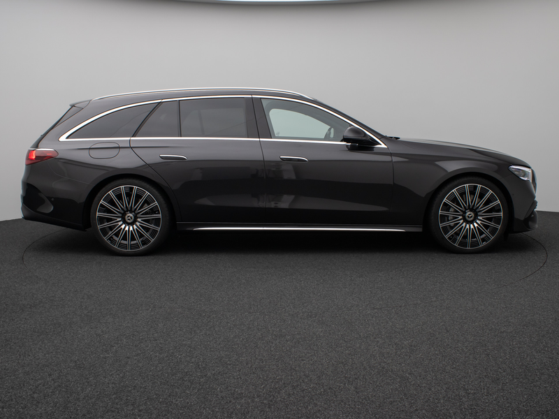 Mercedes-Benz E 450 4Matic AMG Line Advanced+ Pano 360°21Zoll — photo 5