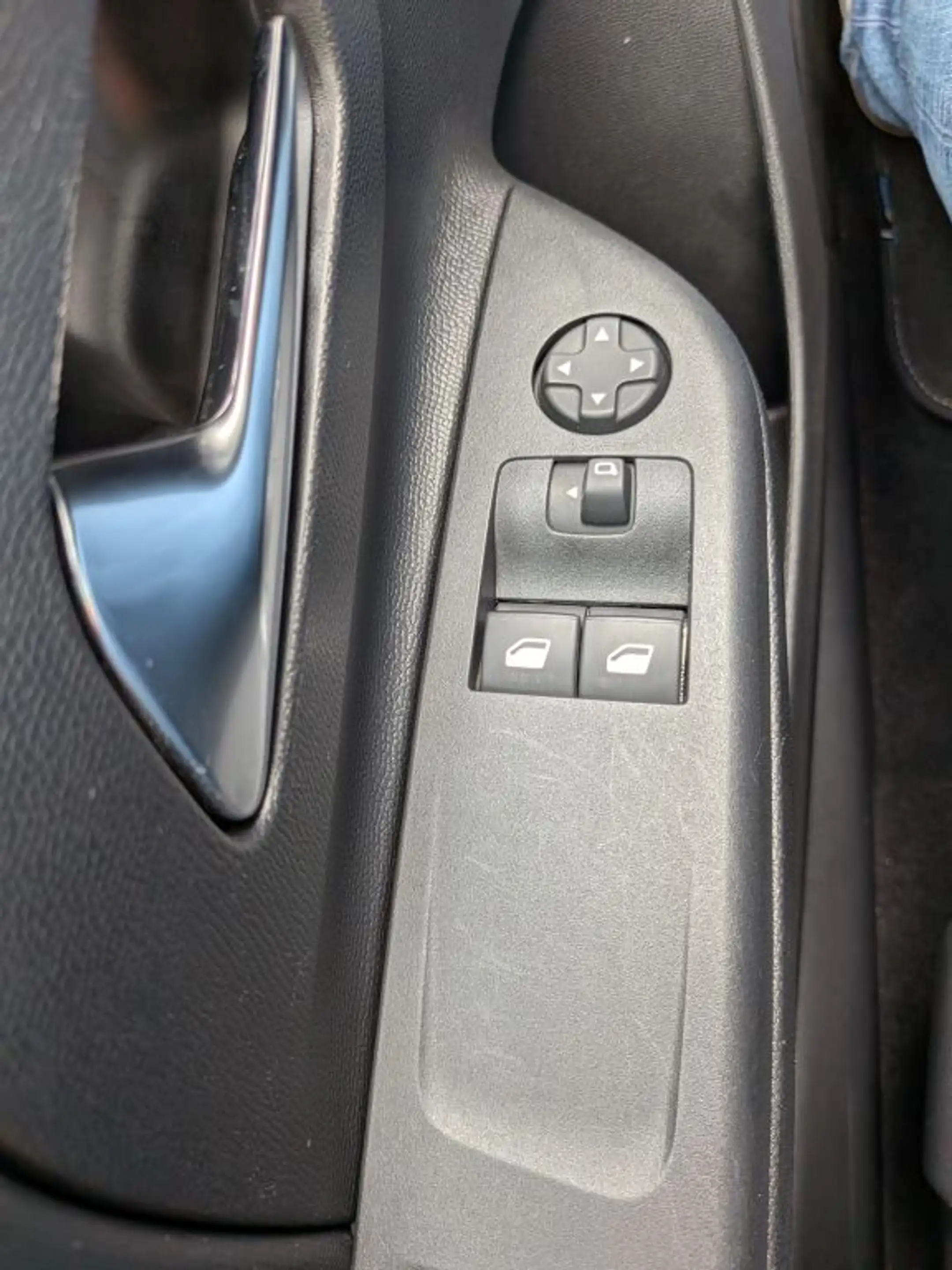 Opel Corsa-e Edition — photo 14