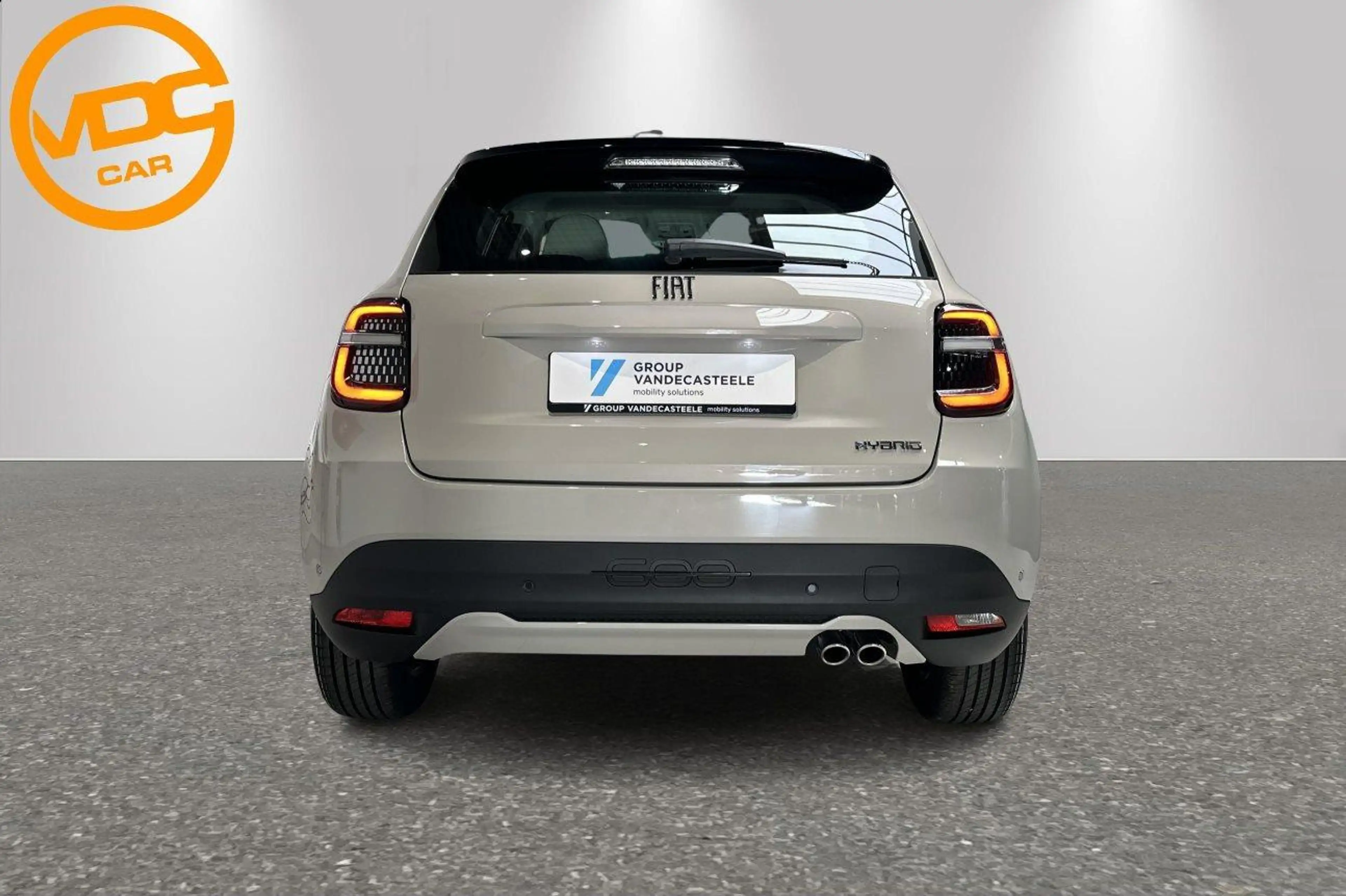 Fiat 600 Hybrid 145pk ICON — photo 7