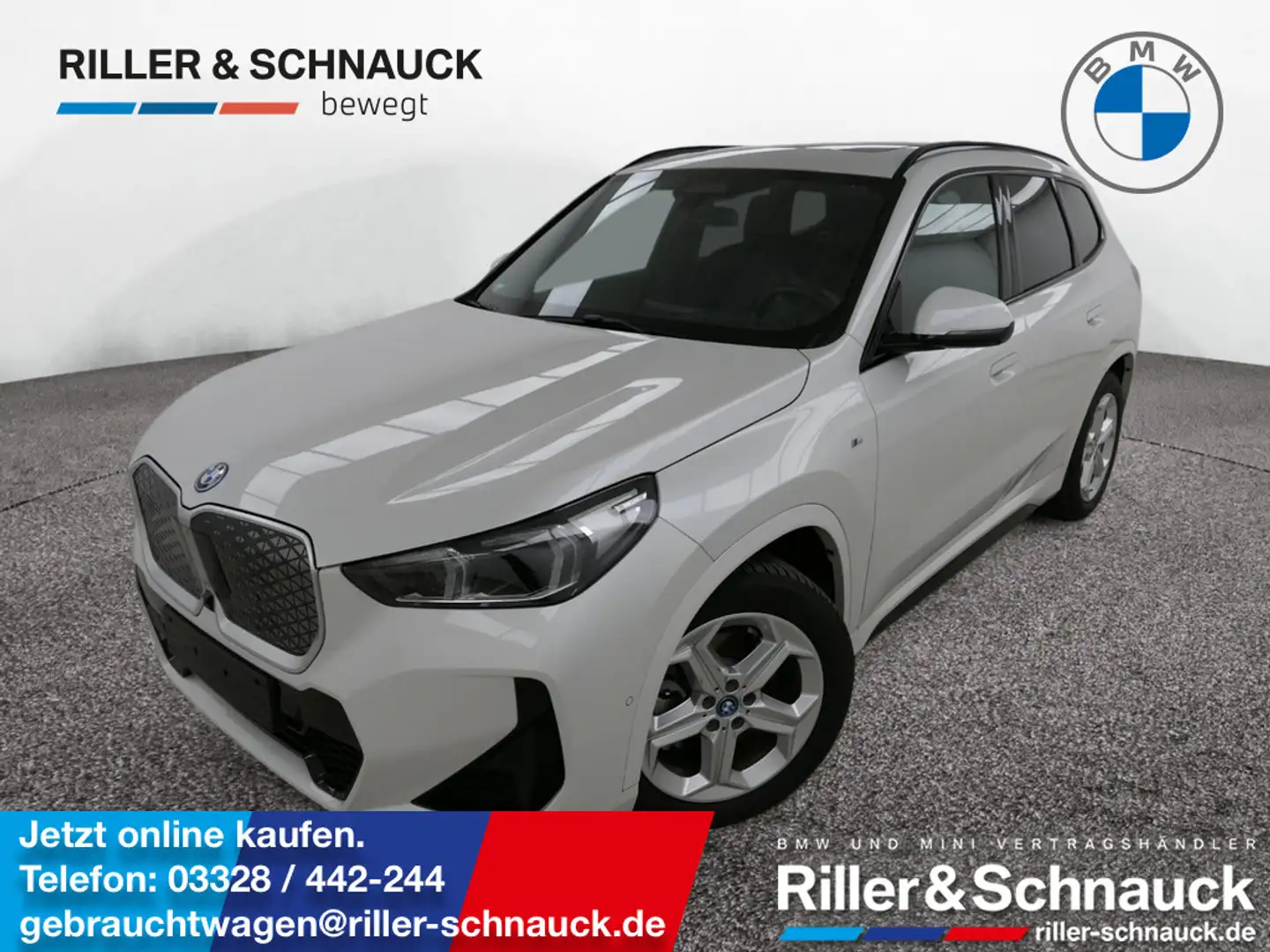 BMW iX1 xDrive30 M Sport AHK+PANO+360°KAM+HUD+ACC Weiß - 1
