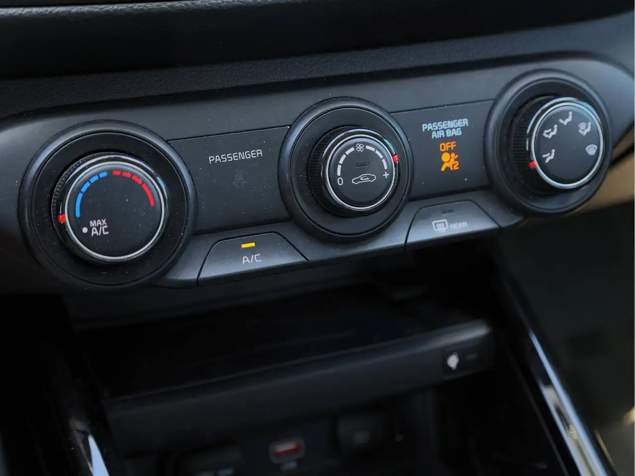 Kia Forte снимка Kia Forte