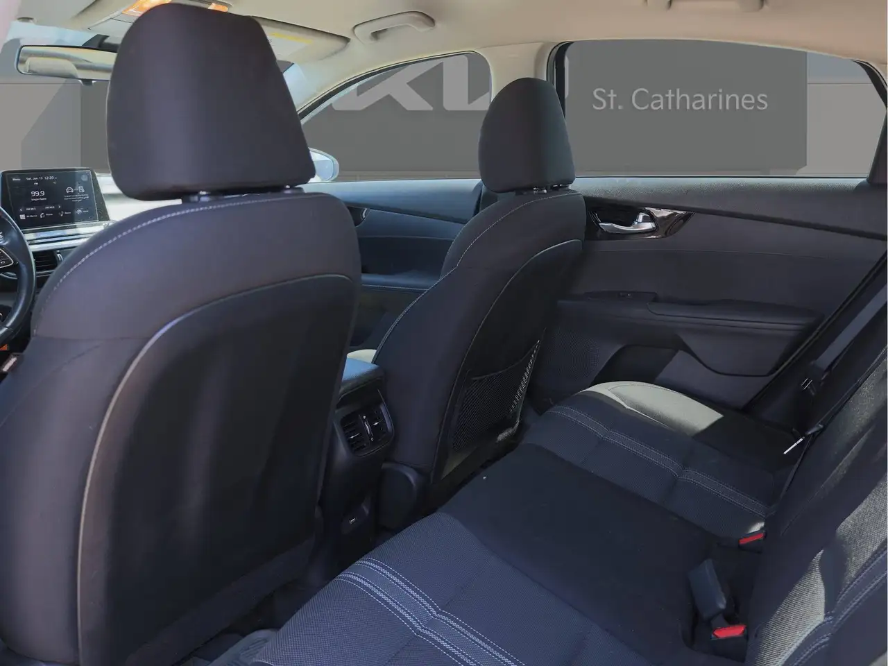 Kia Forte снимка Kia Forte