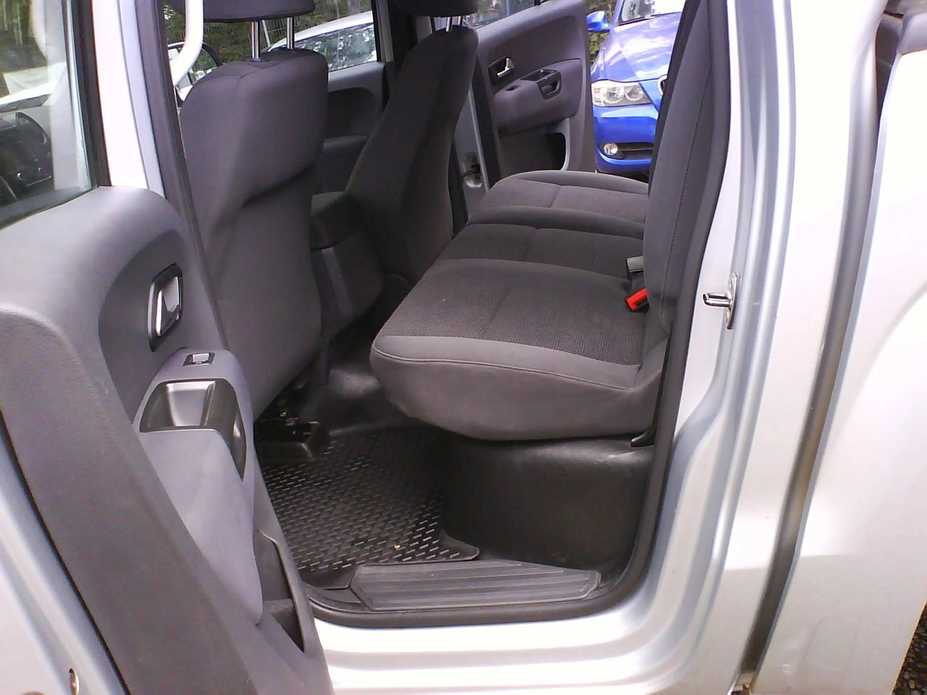 Volkswagen Amarok Basis SingleCab — photo 7