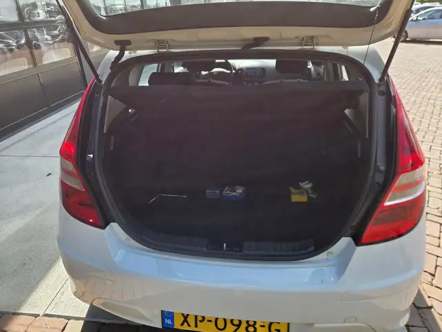 Hyundai i30 view 13