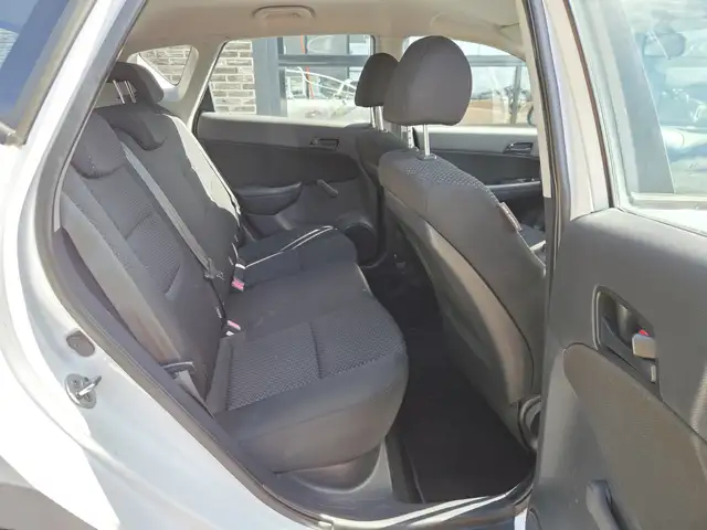 Hyundai i30 view 14