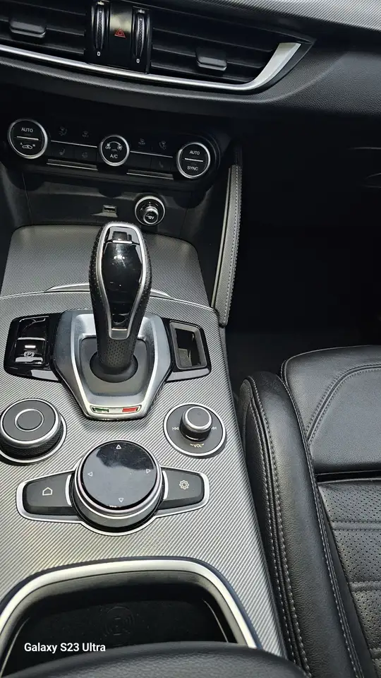 Alfa Romeo Stelvio 2021 — фото 6