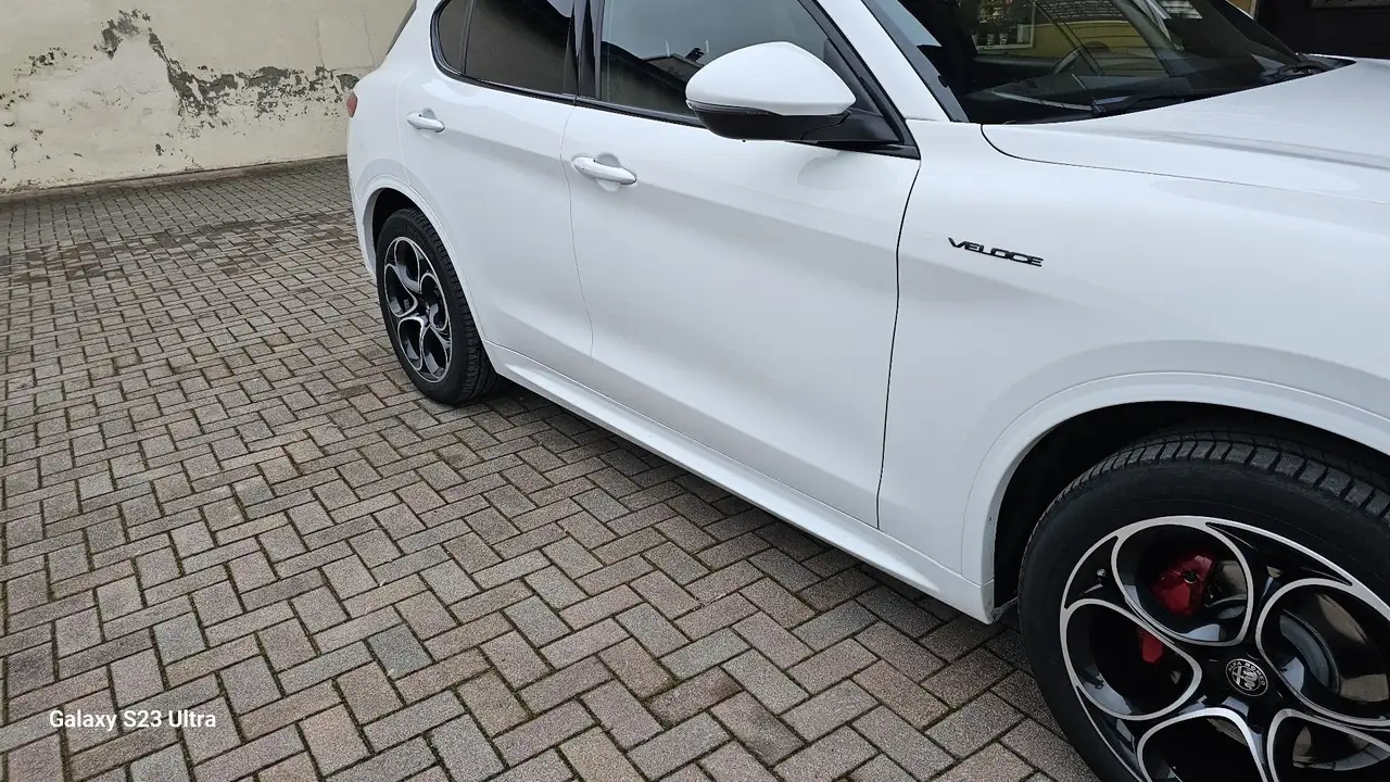 Alfa Romeo Stelvio 2021