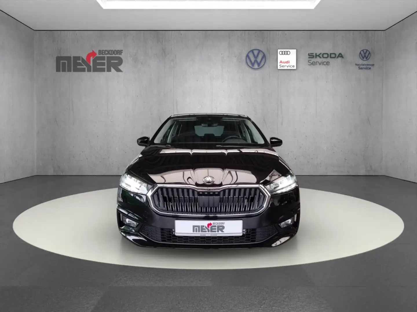 Skoda Fabia Selection Black Edition 1.0 MPI Klima Schwarz - 2